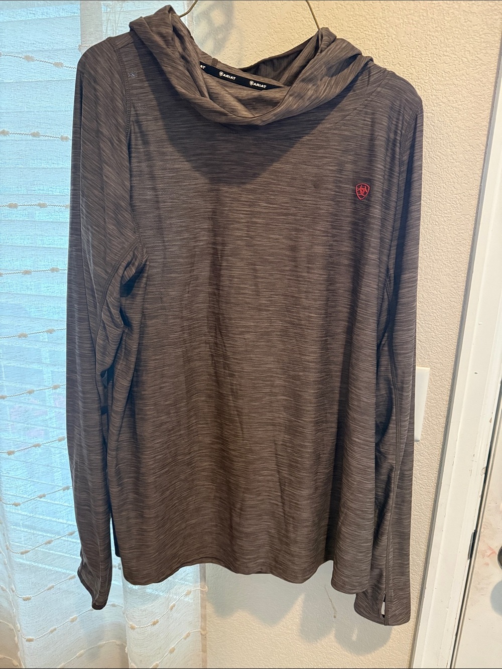 Ariat Women’s  Hooded Long-Sleeve Performance Top in Heather Gray with Red Logo